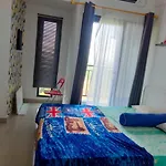 Studio Healing Sayana Apartment